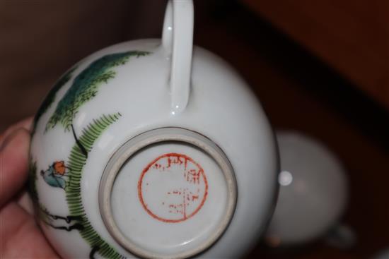 A set of Chinese Republic period porcelain tea and rice bowls and saucers